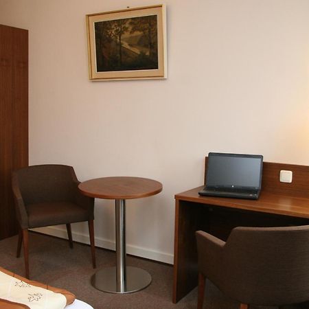 Rhein-Hotel Andernach Zewnętrze zdjęcie